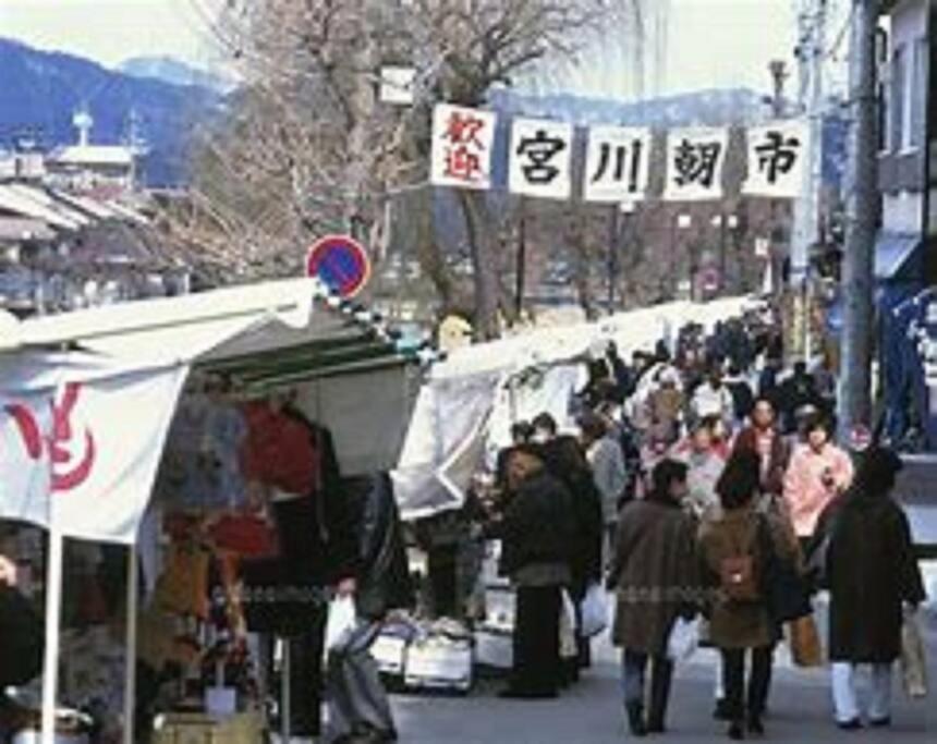 Only For One Group Cheaper For 6Th & 7Th Guest 市街地中心部 一棟貸しの宿 Guest House Don'S Home Takayama  Ngoại thất bức ảnh