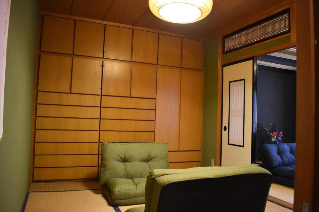 Only For One Group Cheaper For 6Th & 7Th Guest 市街地中心部 一棟貸しの宿 Guest House Don'S Home Takayama  Ngoại thất bức ảnh